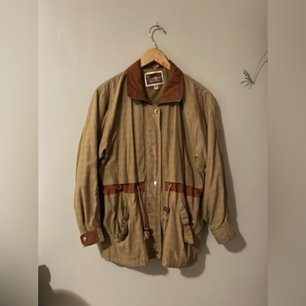 Vintage Women’s Light Jacket